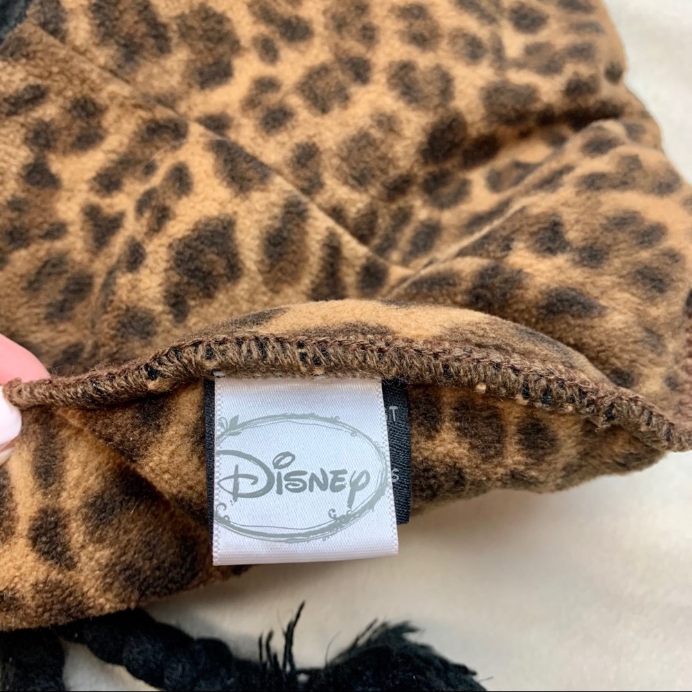 Walt Disney Mini Mouse Face with ears black white & Leopard print fleece Beanie - Picture 12 of 16
